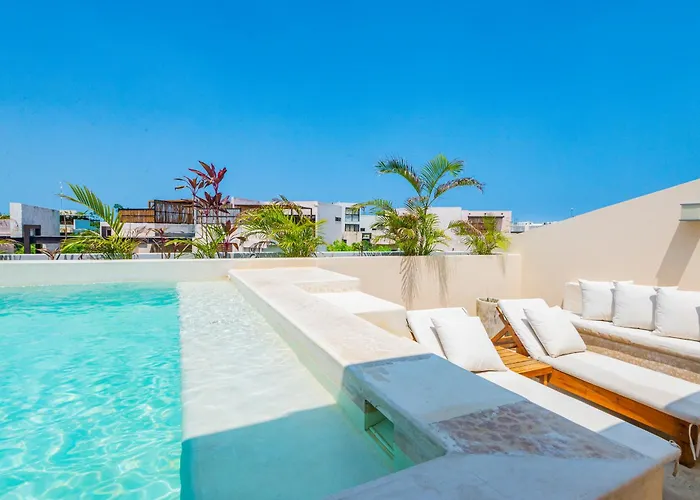 Aruna Tulum