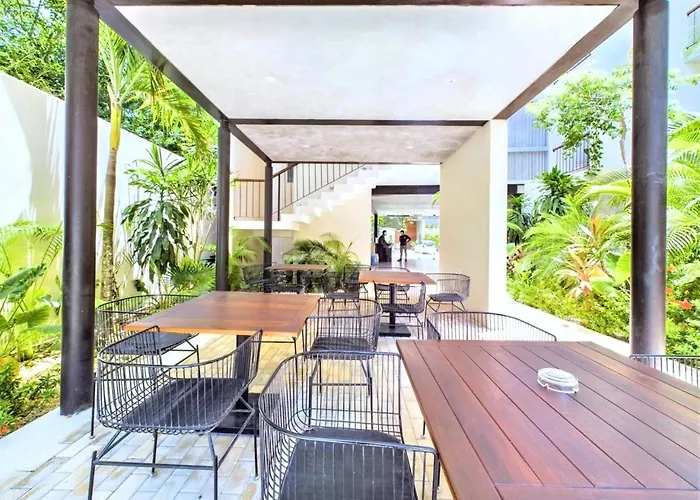 Aruna Tulum